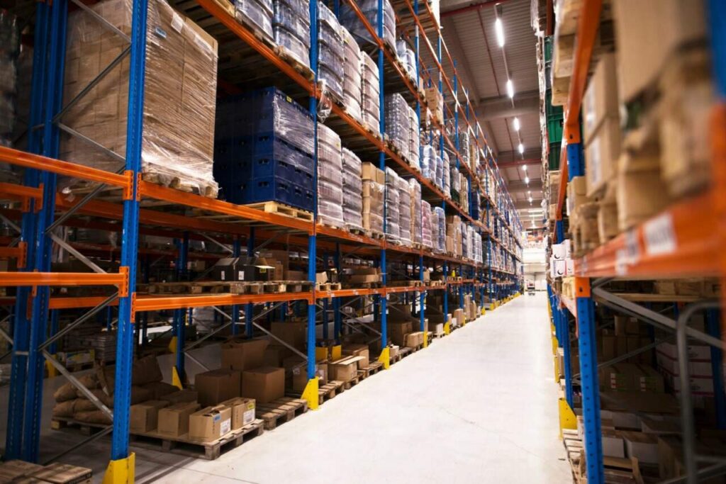 Bodega de productos para comercializar